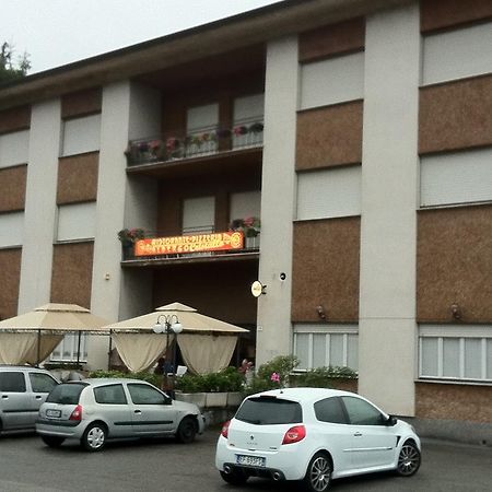 Albergo Cristallo Cittiglio Zewnętrze zdjęcie